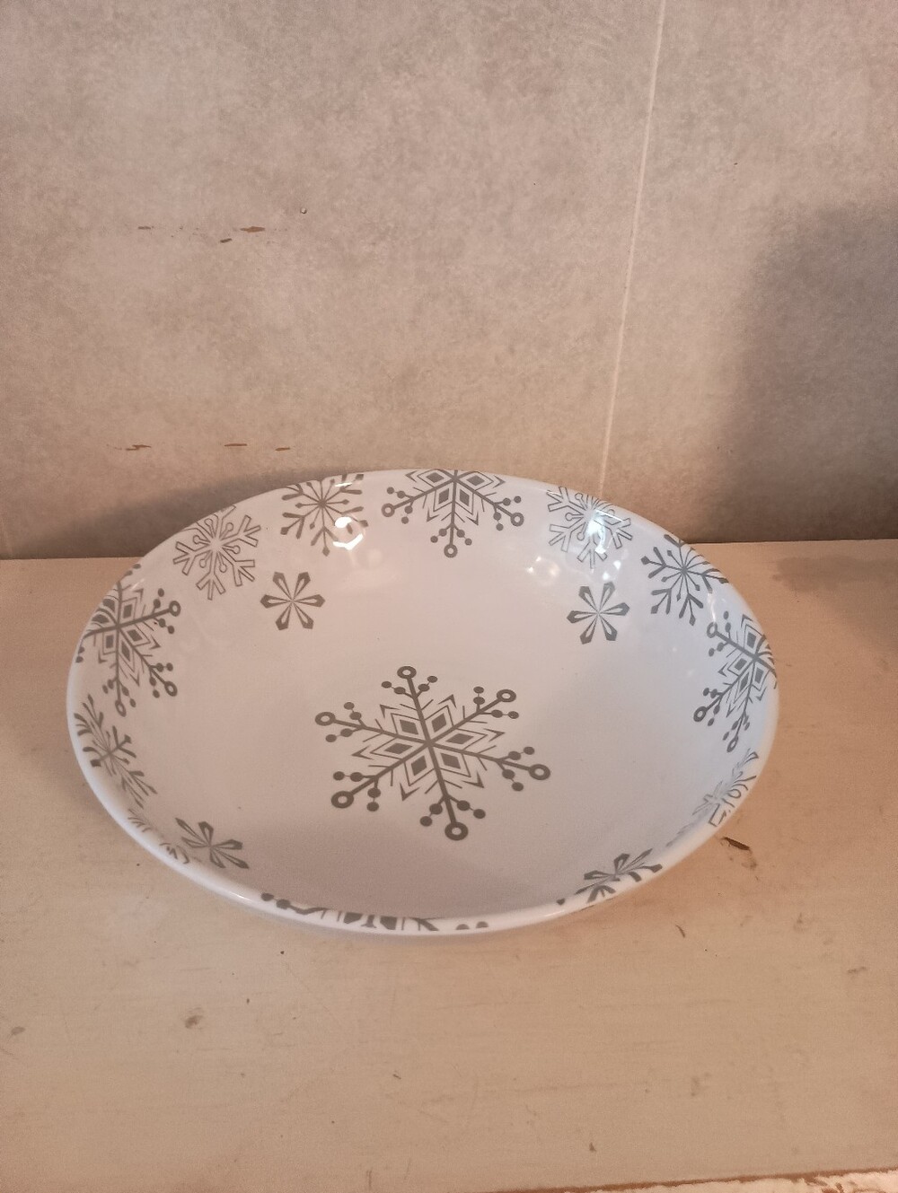 White Snowflake Decorative Serving Bowl